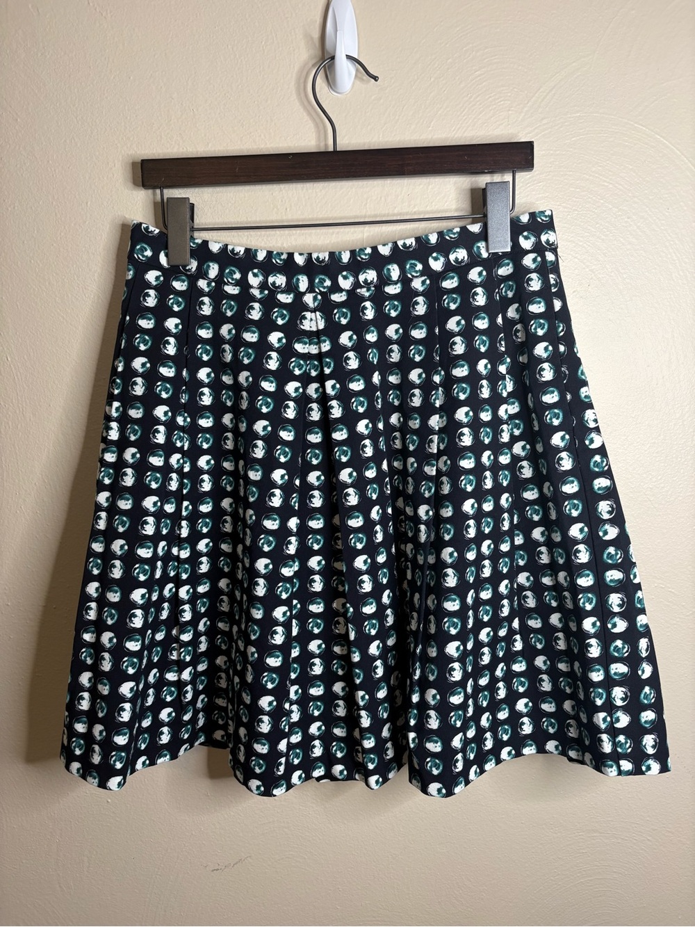 Banana Republic Skater A-Line Skirt Navy Teal Dot Print Lined Pockets Size 8 - Picture 2 of 12